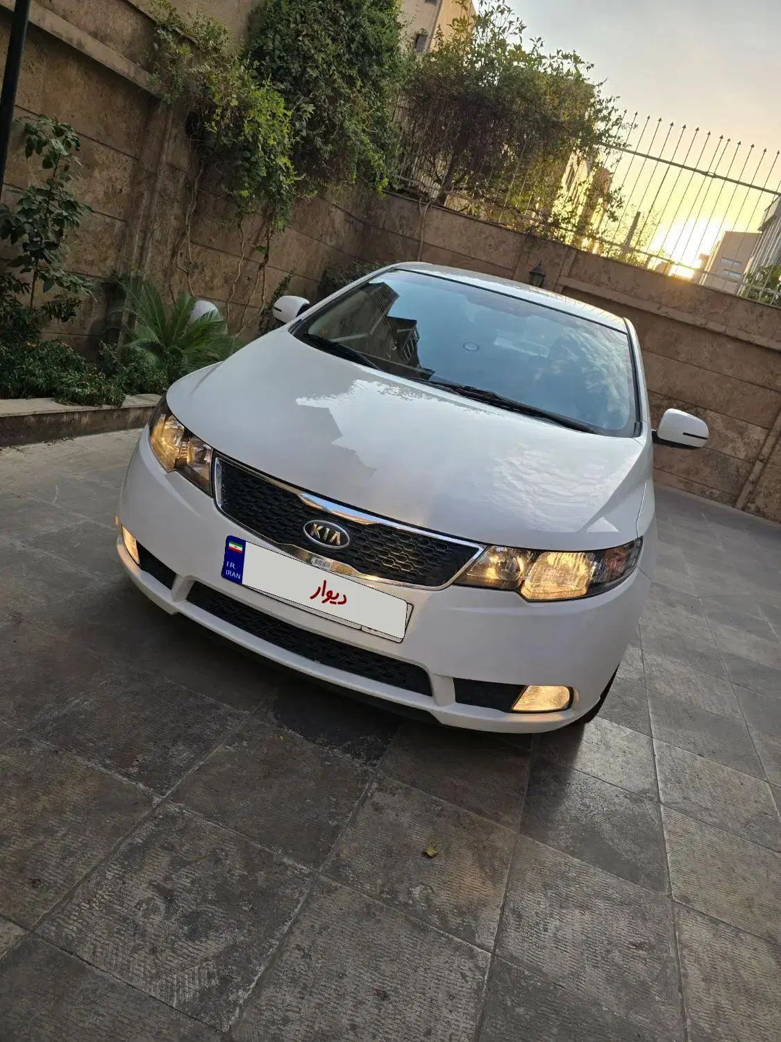 کیا سراتو 2.0 لیتر اتوماتیک GT لاین - 2016