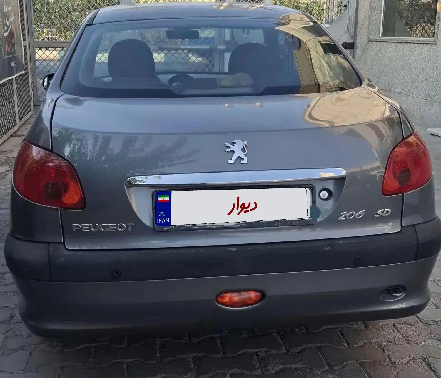 پژو ۲۰۶ صندوق دار v8 - 1394
