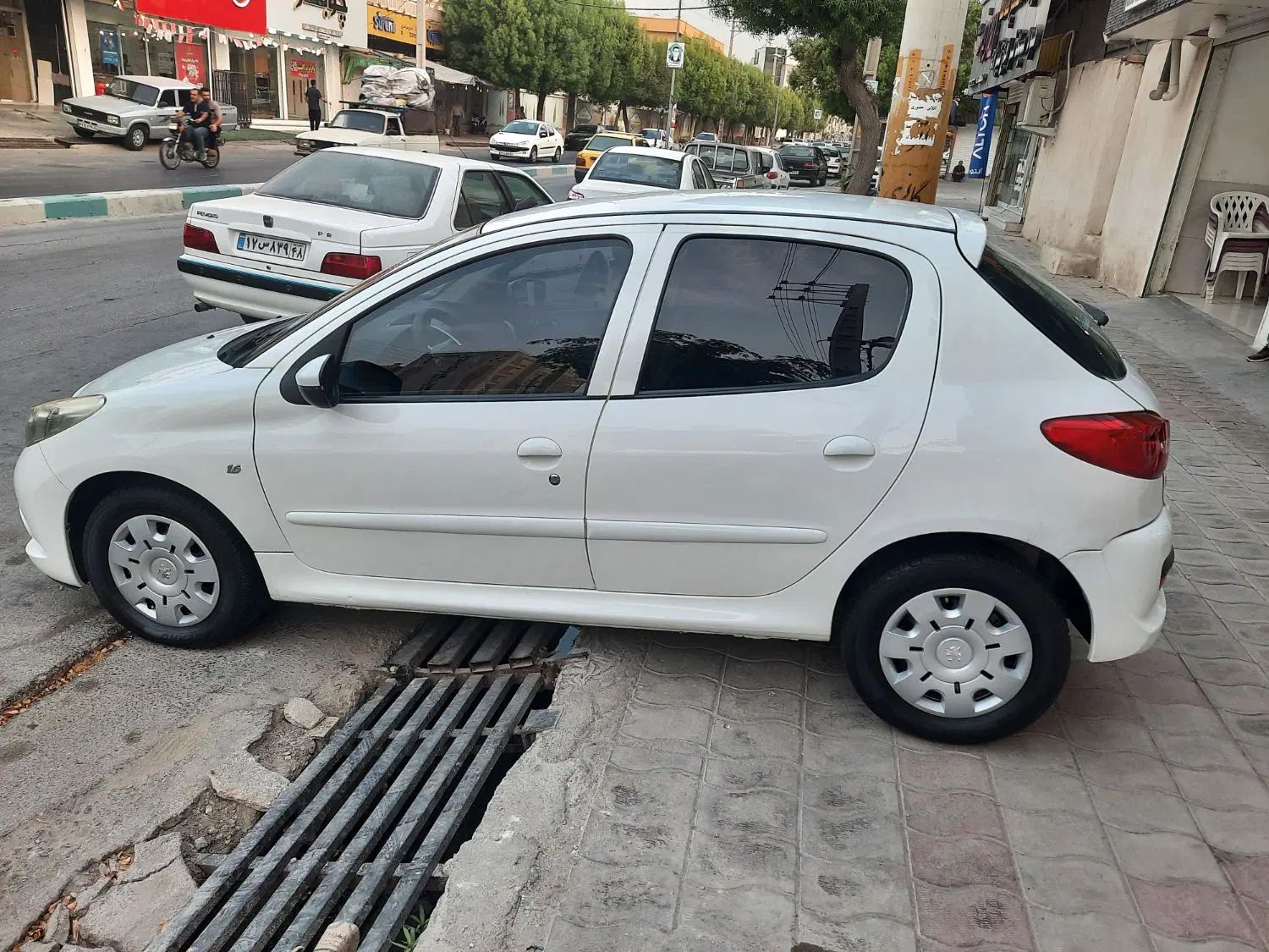 پژو 207 دنده‌ای فرمان هیدرولیک - 1400