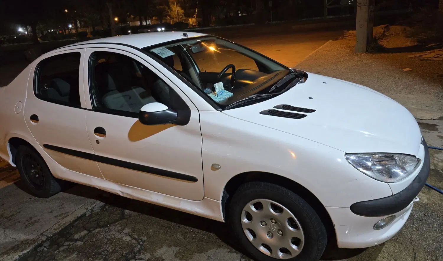پژو ۲۰۶ صندوق دار v8 - 1397