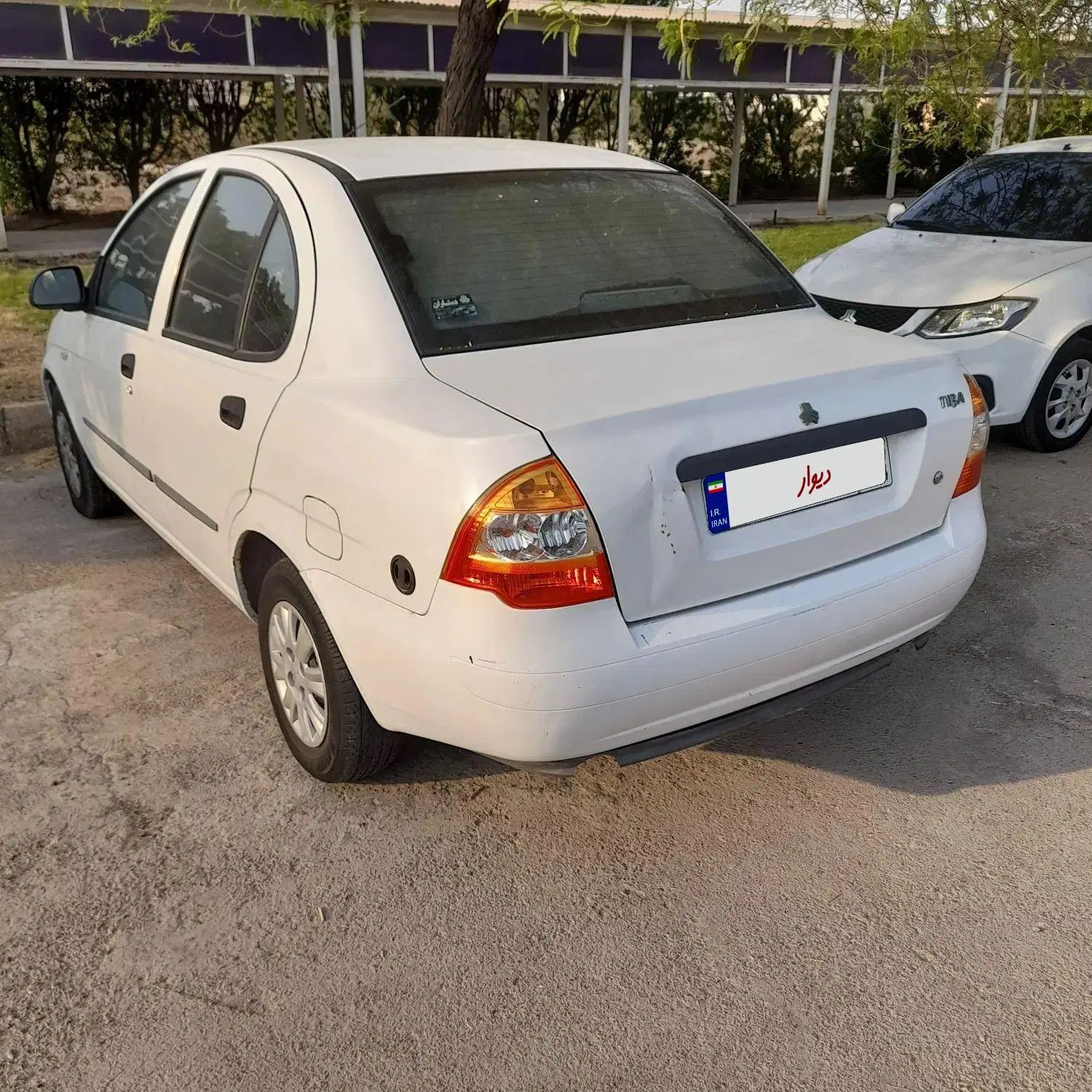 تیبا صندوق دار SX - 1400