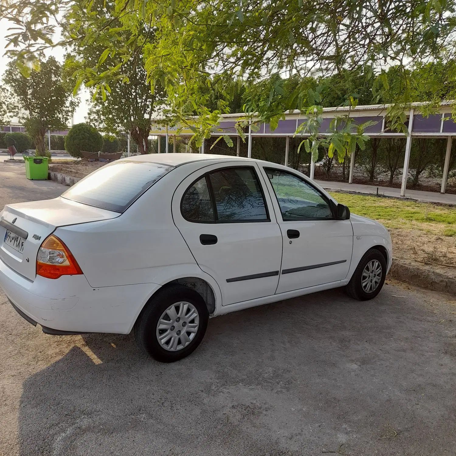 تیبا صندوق دار SX - 1400