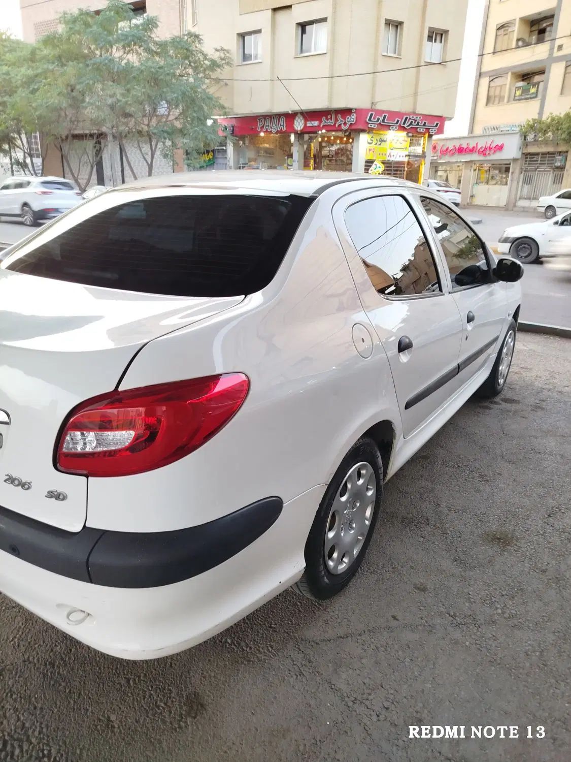 پژو ۲۰۶ صندوق دار v8 - 1393
