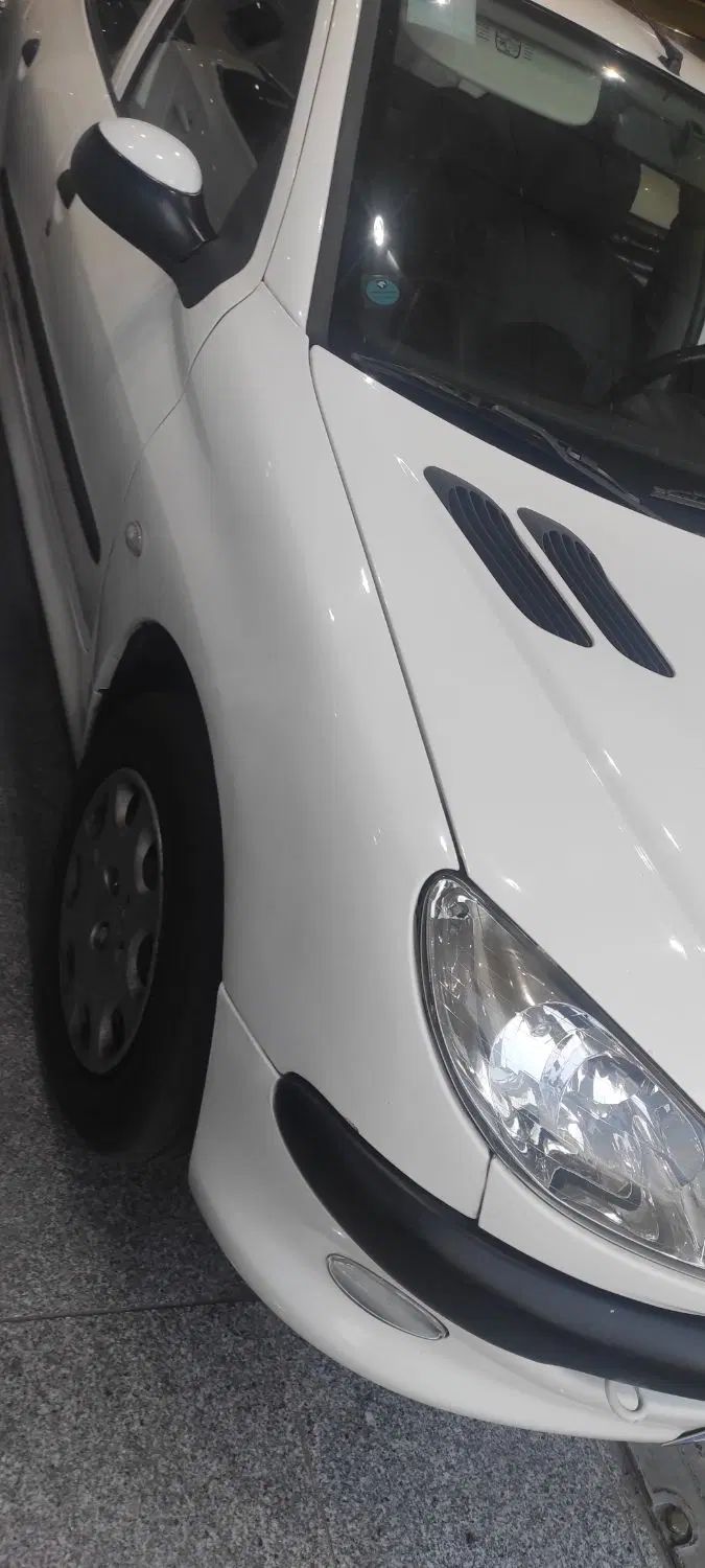 پژو ۲۰۶ صندوق دار v8 - 1396
