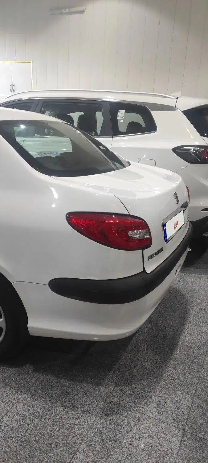 پژو ۲۰۶ صندوق دار v8 - 1396