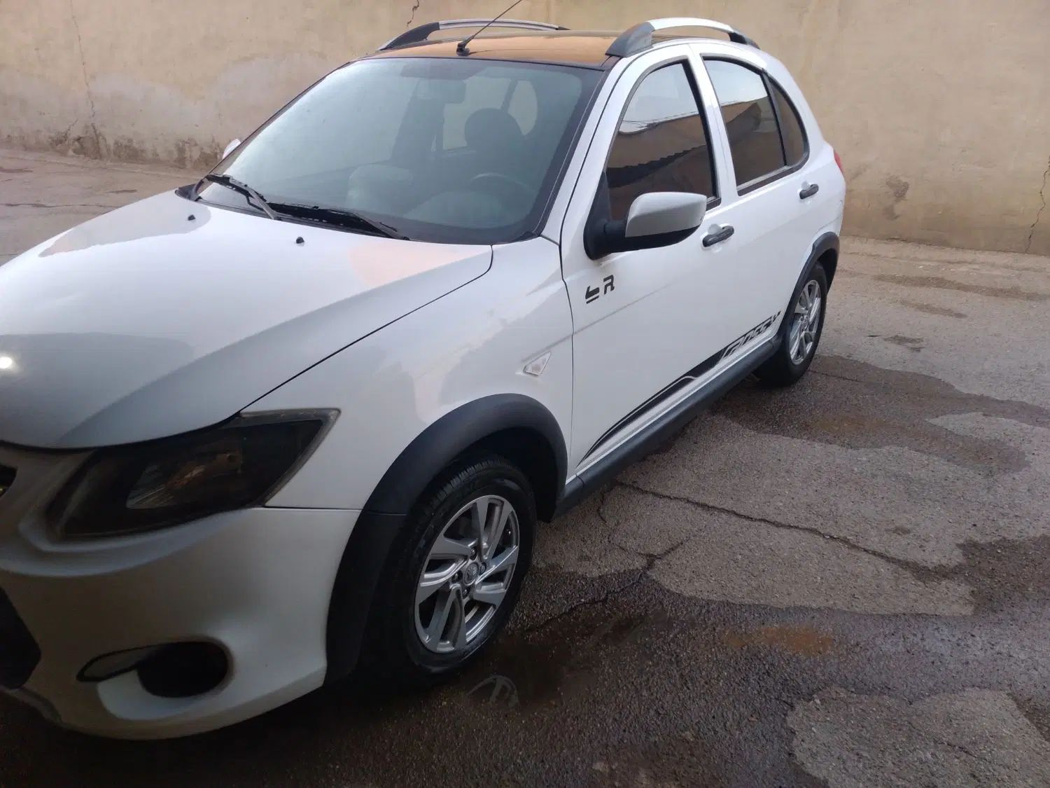 خودرو کوییک، R آگهی ann_20032946