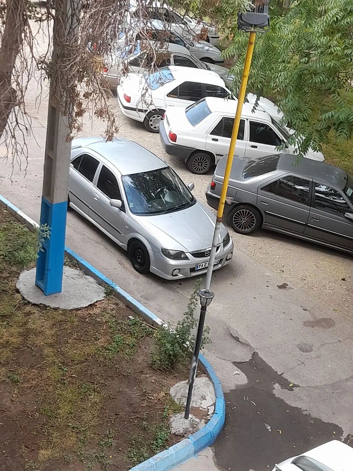 مزدا 323 دنده ای - 1382