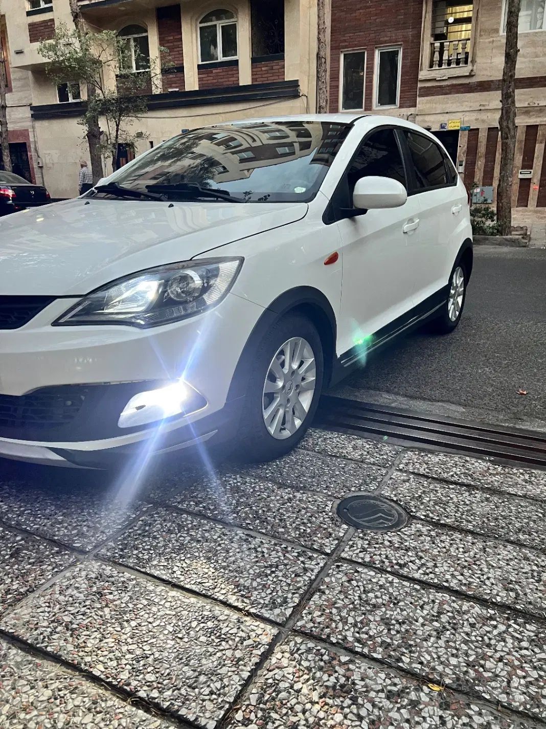 ام وی ام 315 هاچ بک اسپرت لاکچری - 1395