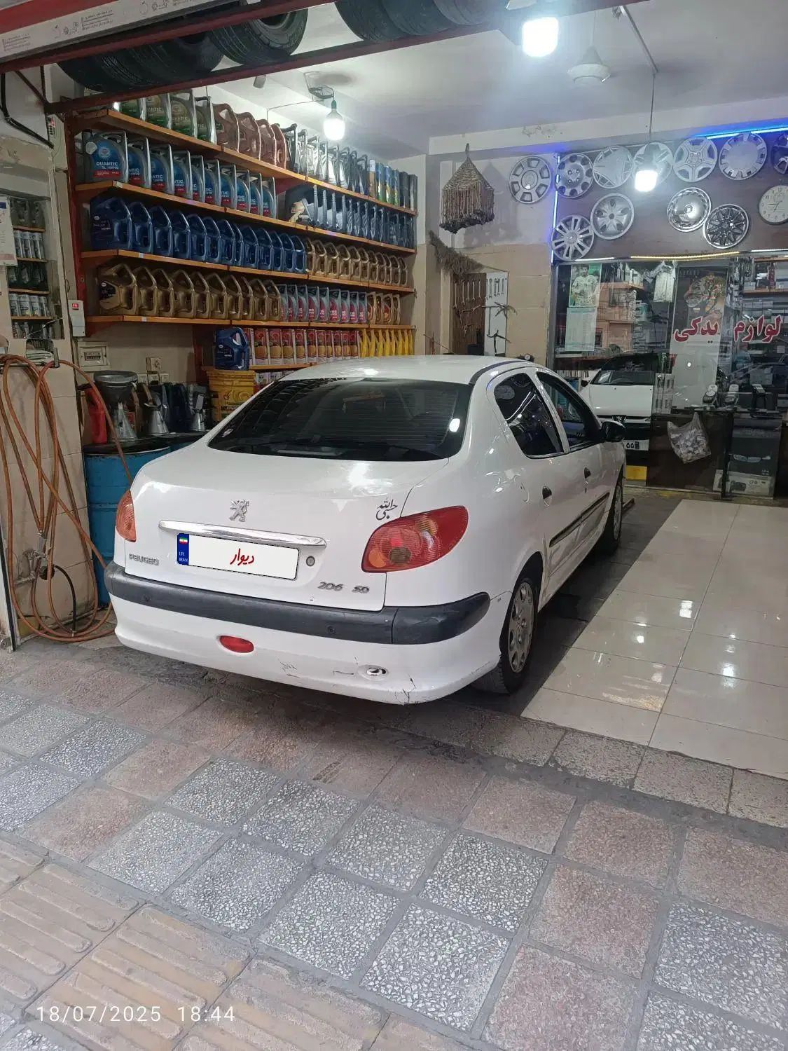 پژو ۲۰۶ صندوق دار v8 - 1393