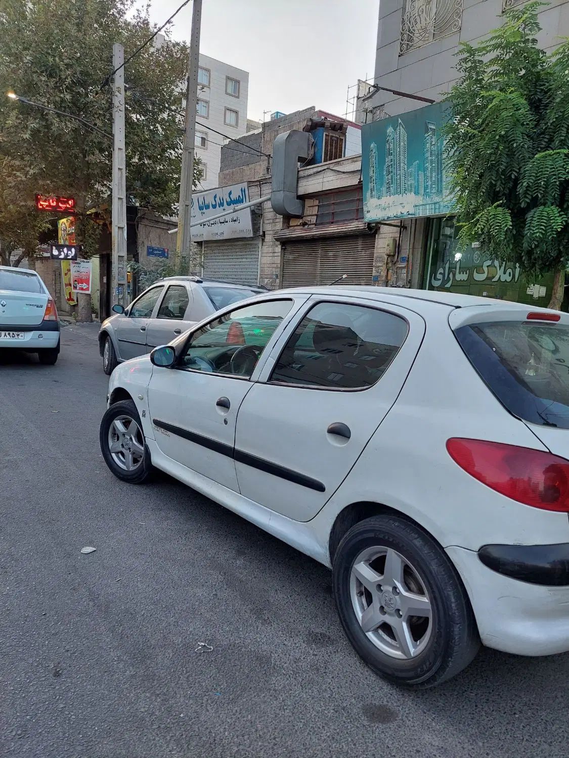 پژو 206 تیپ 3 - 1381