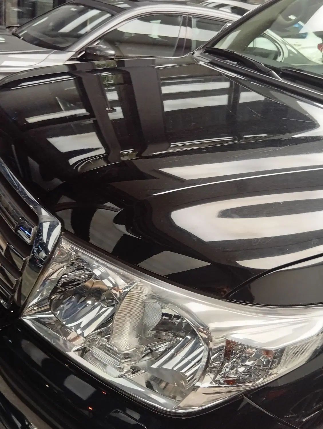 تویوتا لندکروز VXR نسل ۵ - 2011