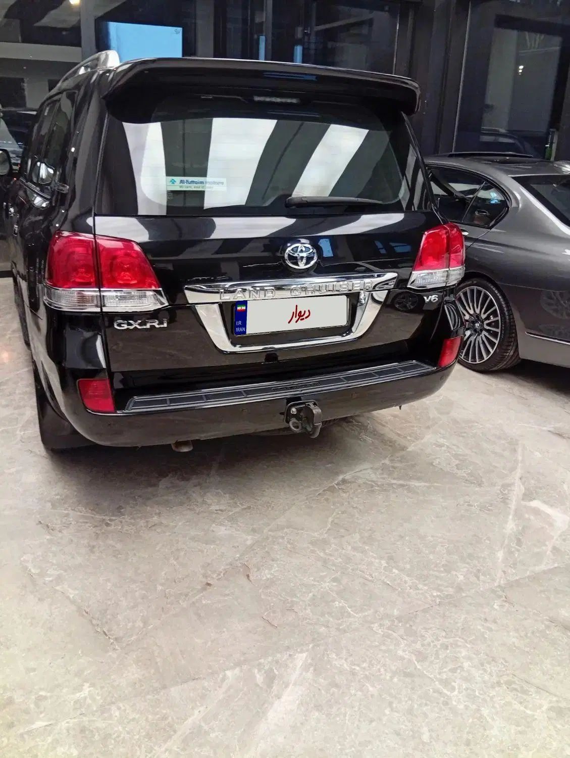 تویوتا لندکروز VXR نسل ۵ - 2011