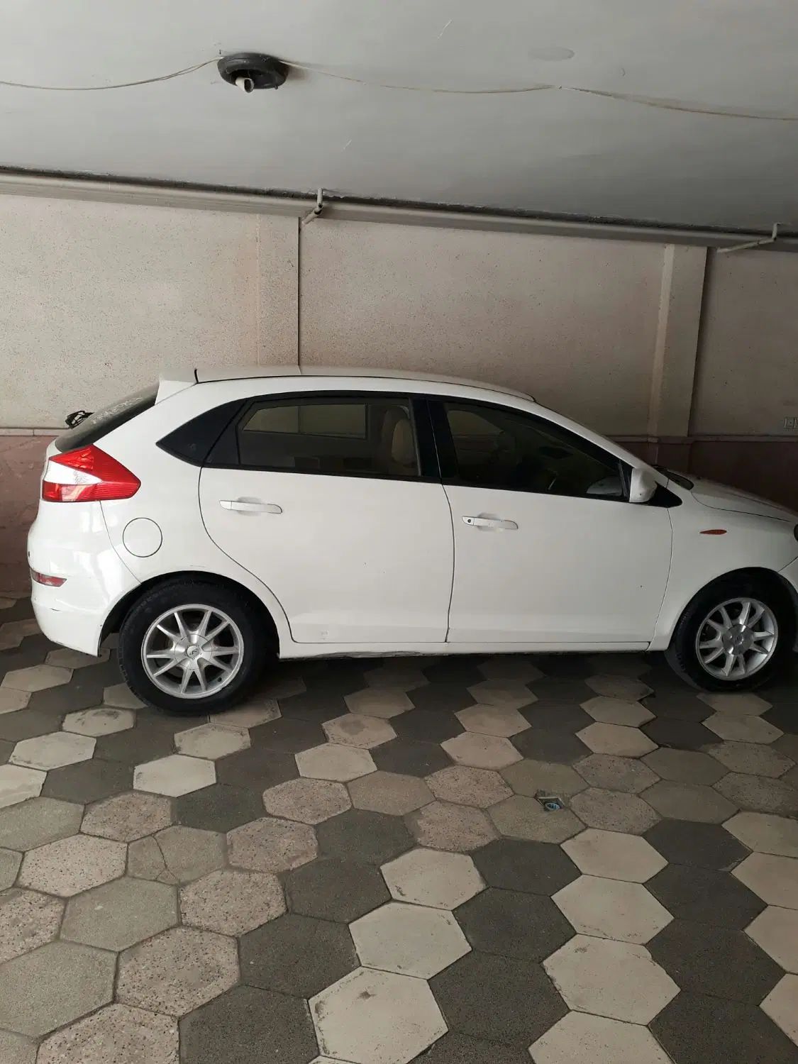 ام وی ام 315 هاچ بک ساده دنده ای - 1391