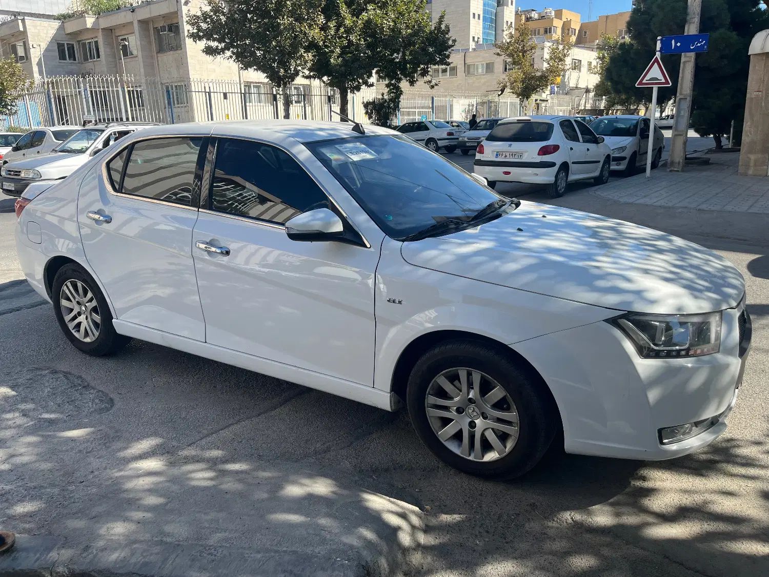 دنا پلاس تیپ ۲ سانروف ۴ ایربگ - 1399
