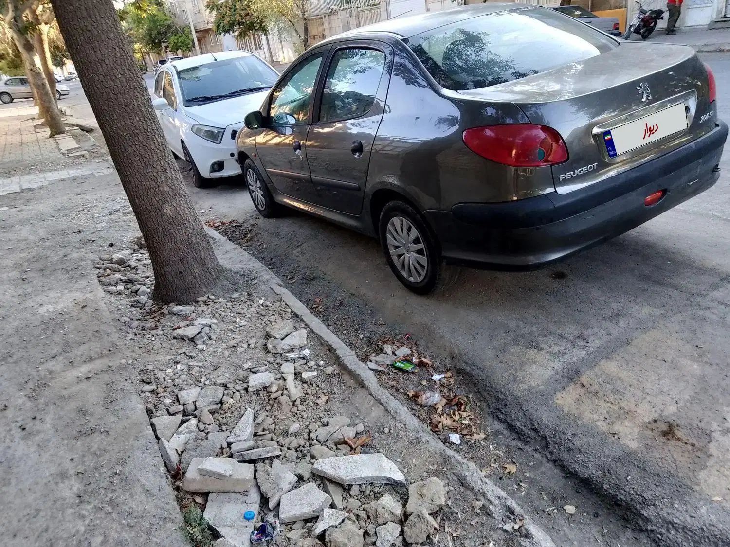پژو ۲۰۶ صندوق دار v8 - 1386