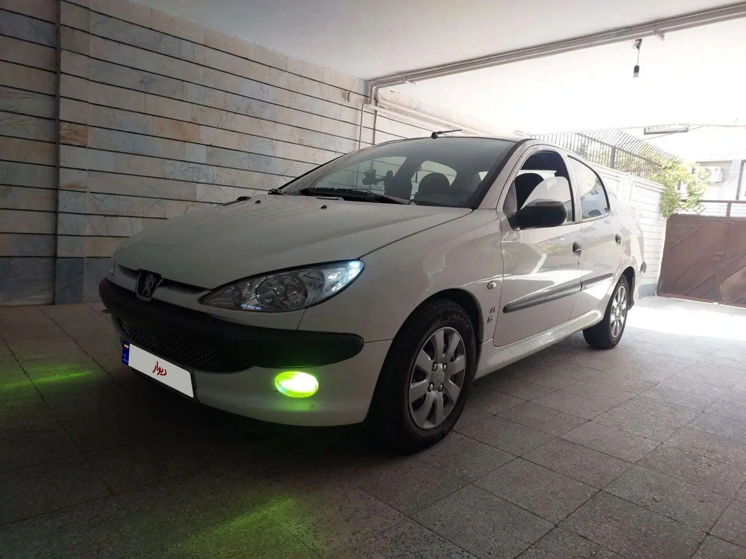 پژو ۲۰۶ صندوق دار v8 - 1394