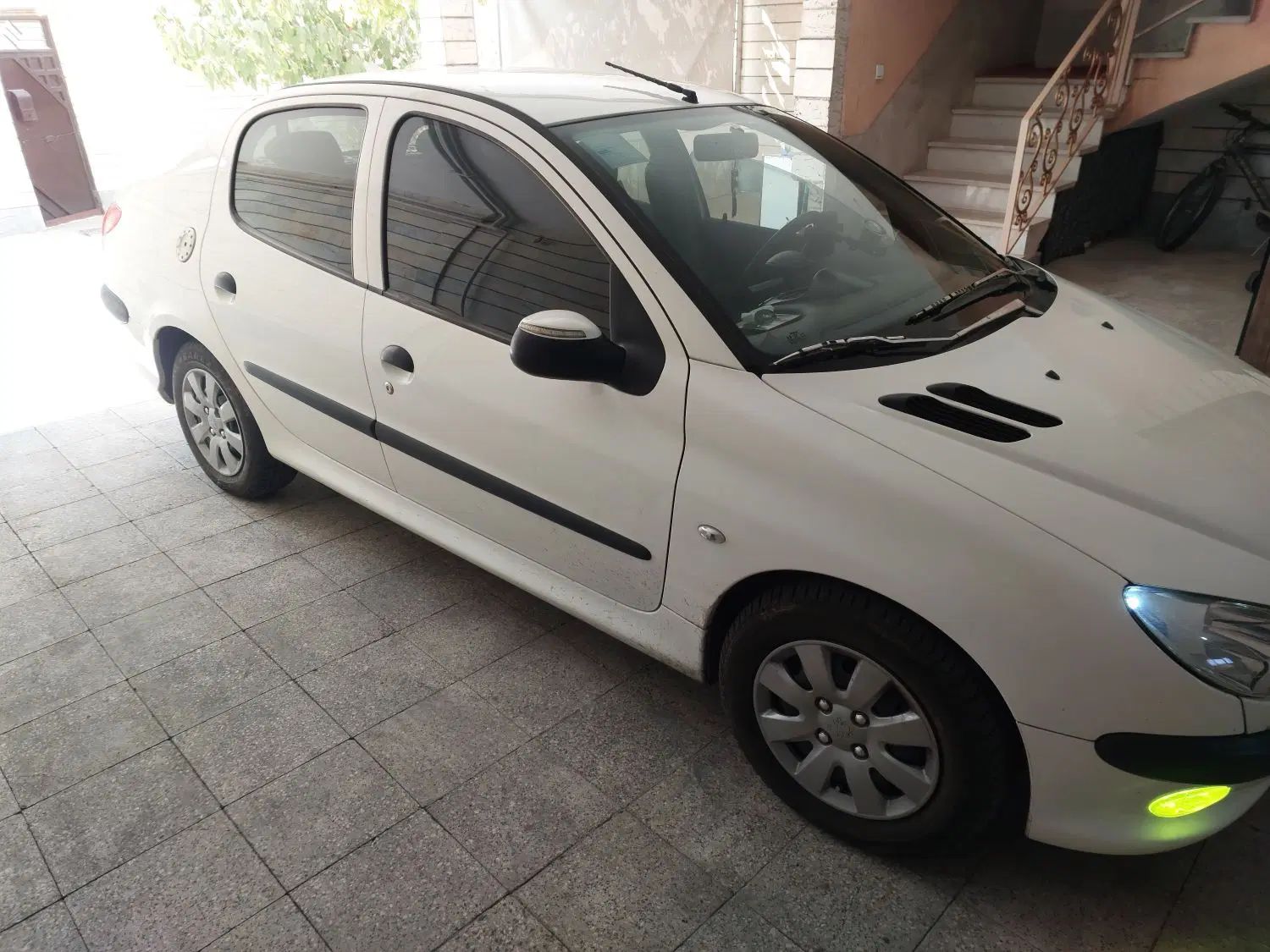 پژو ۲۰۶ صندوق دار v8 - 1394