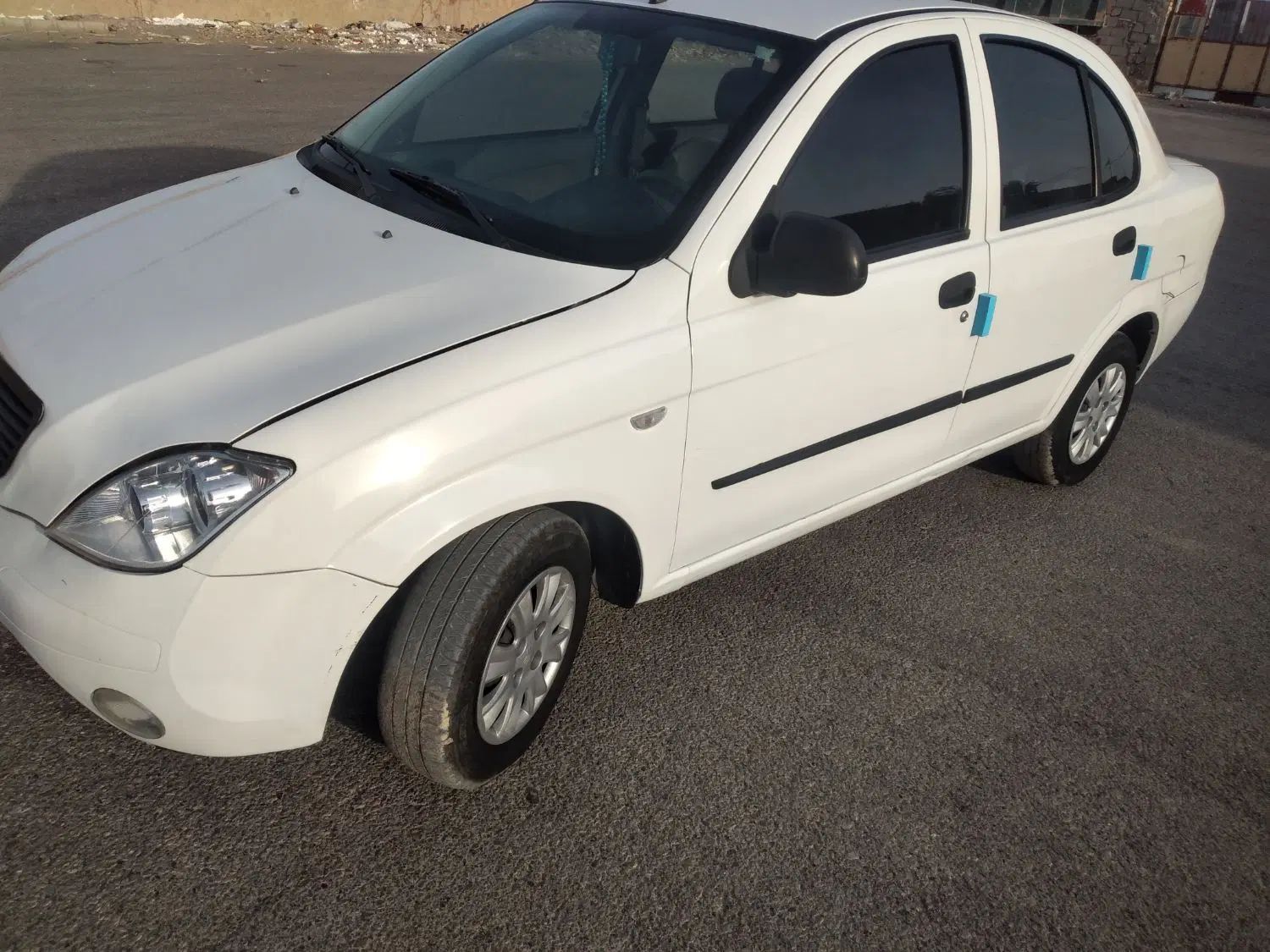 تیبا صندوق دار SX - 1400