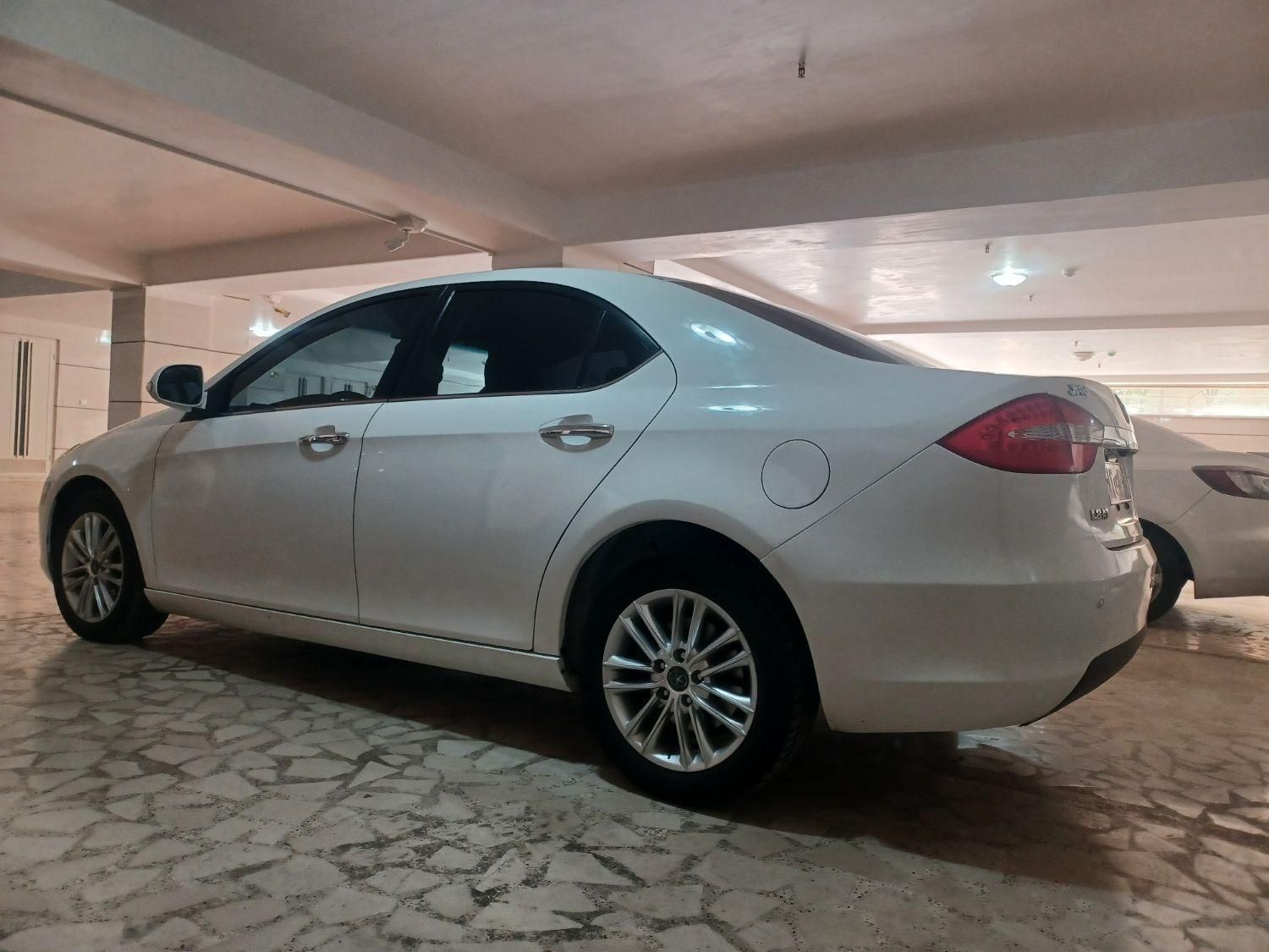 جک J5 اتوماتیک - 1395