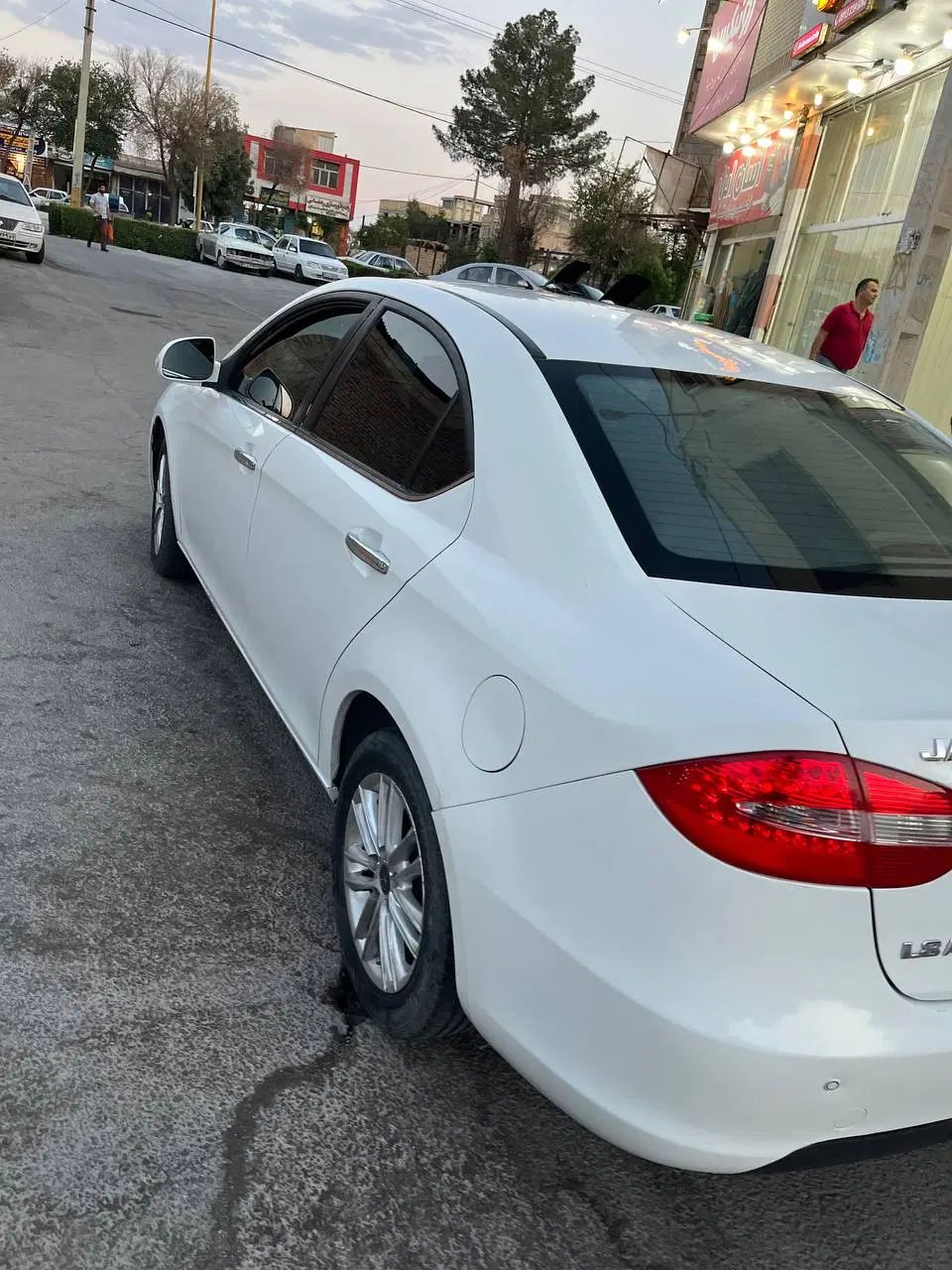 جک J5 اتوماتیک - 1393