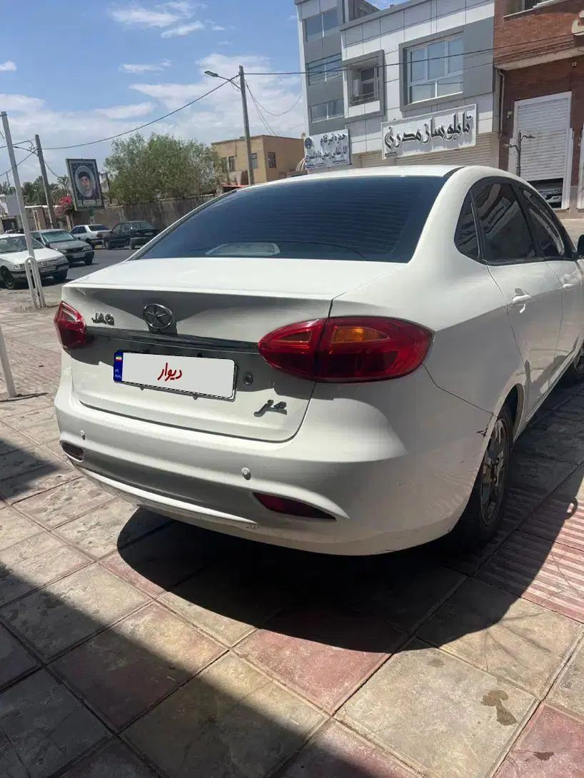 جک J4 اتوماتیک ساده - 1401