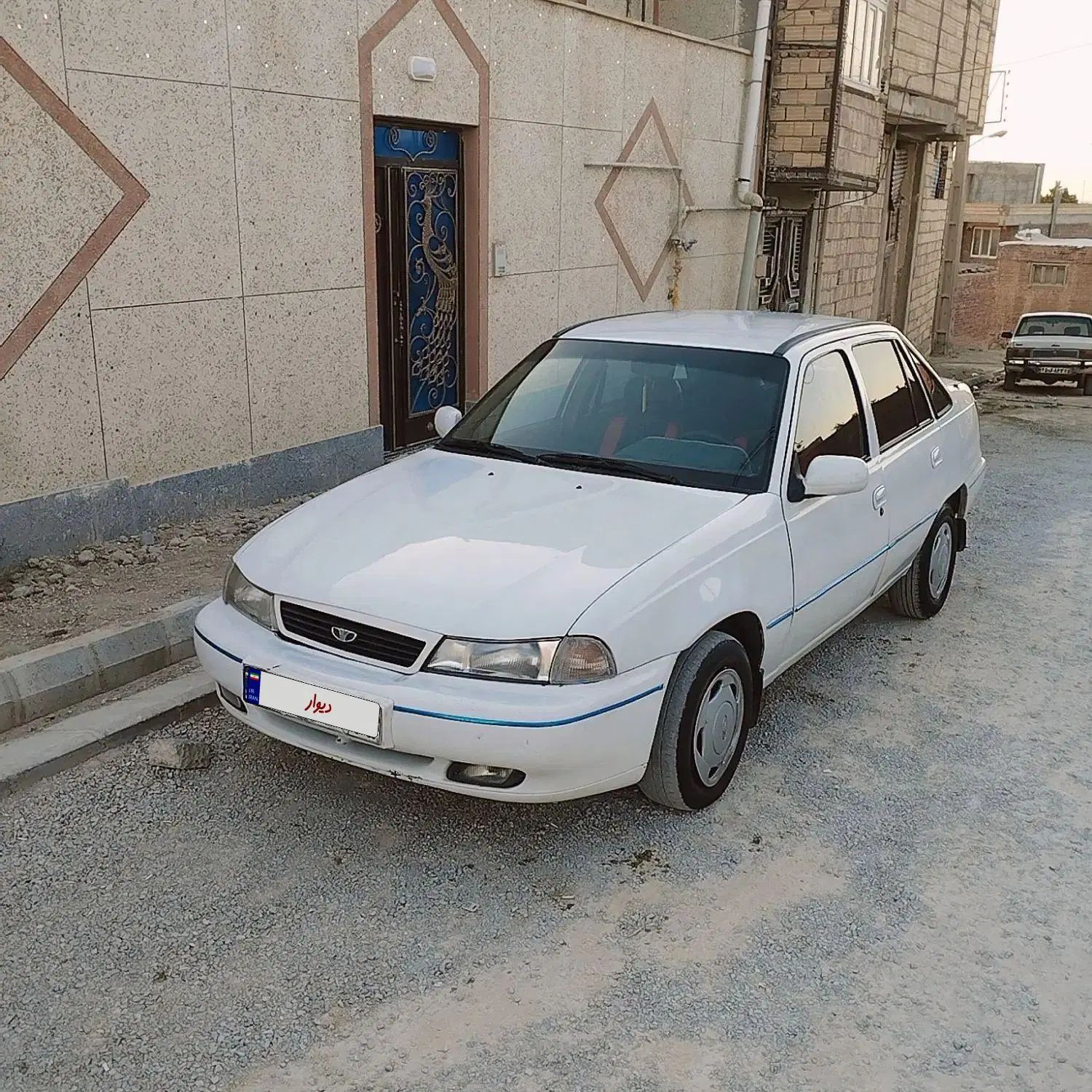 دوو سیلو سدان - 1381
