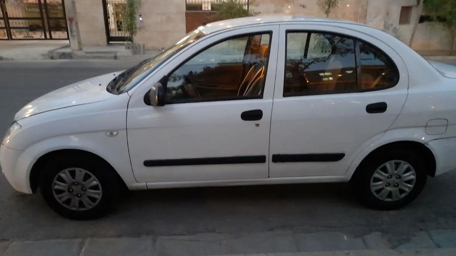 تیبا صندوق دار SX - 1395