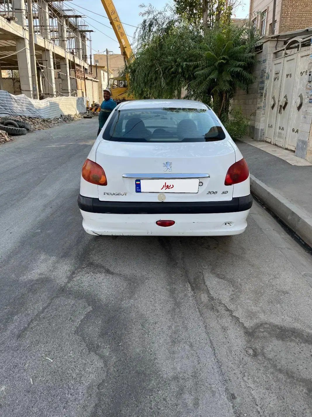 پژو ۲۰۶ صندوق دار v8 - 1391