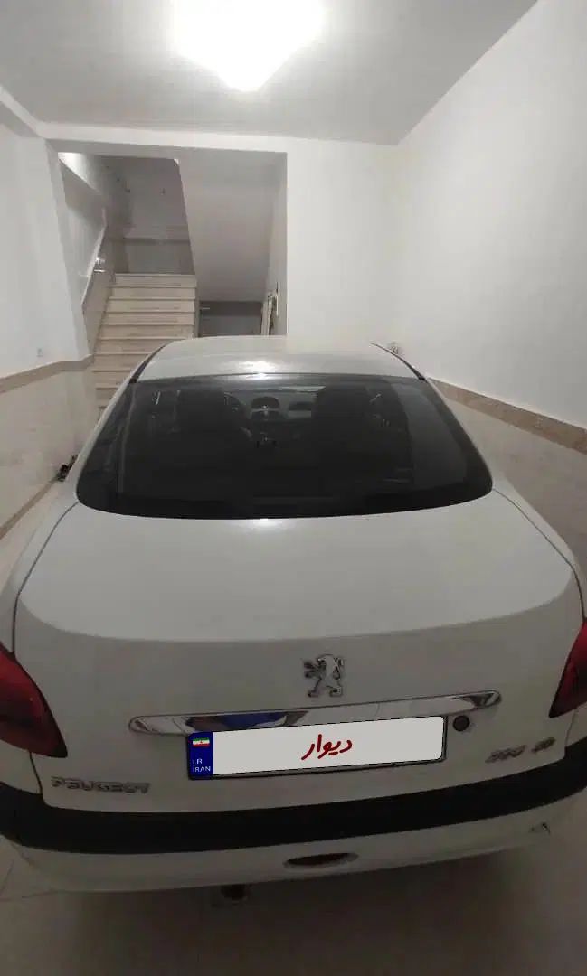 پژو ۲۰۶ صندوق دار v8 - 1396