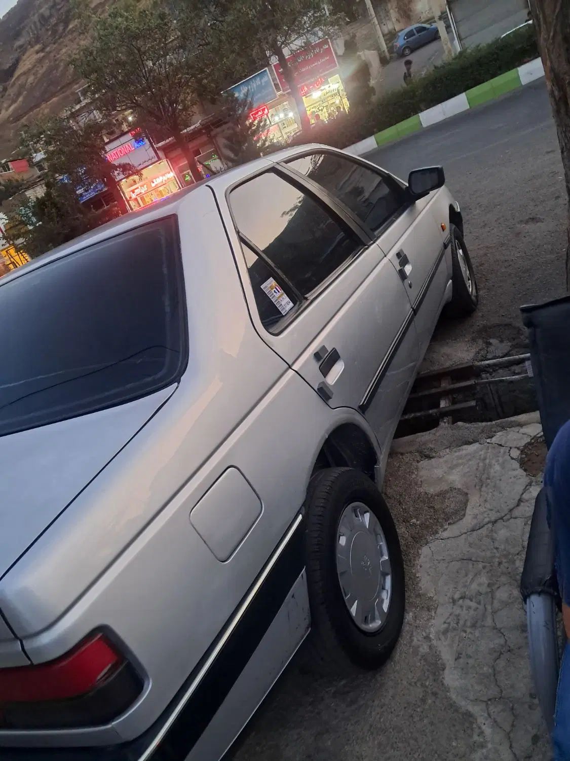 پژو 405 GLX - دوگانه سوز - 1389