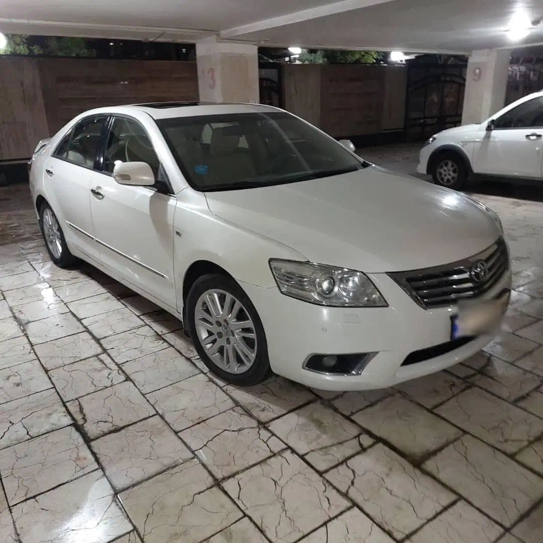 تویوتا آریون XV40 - 2010