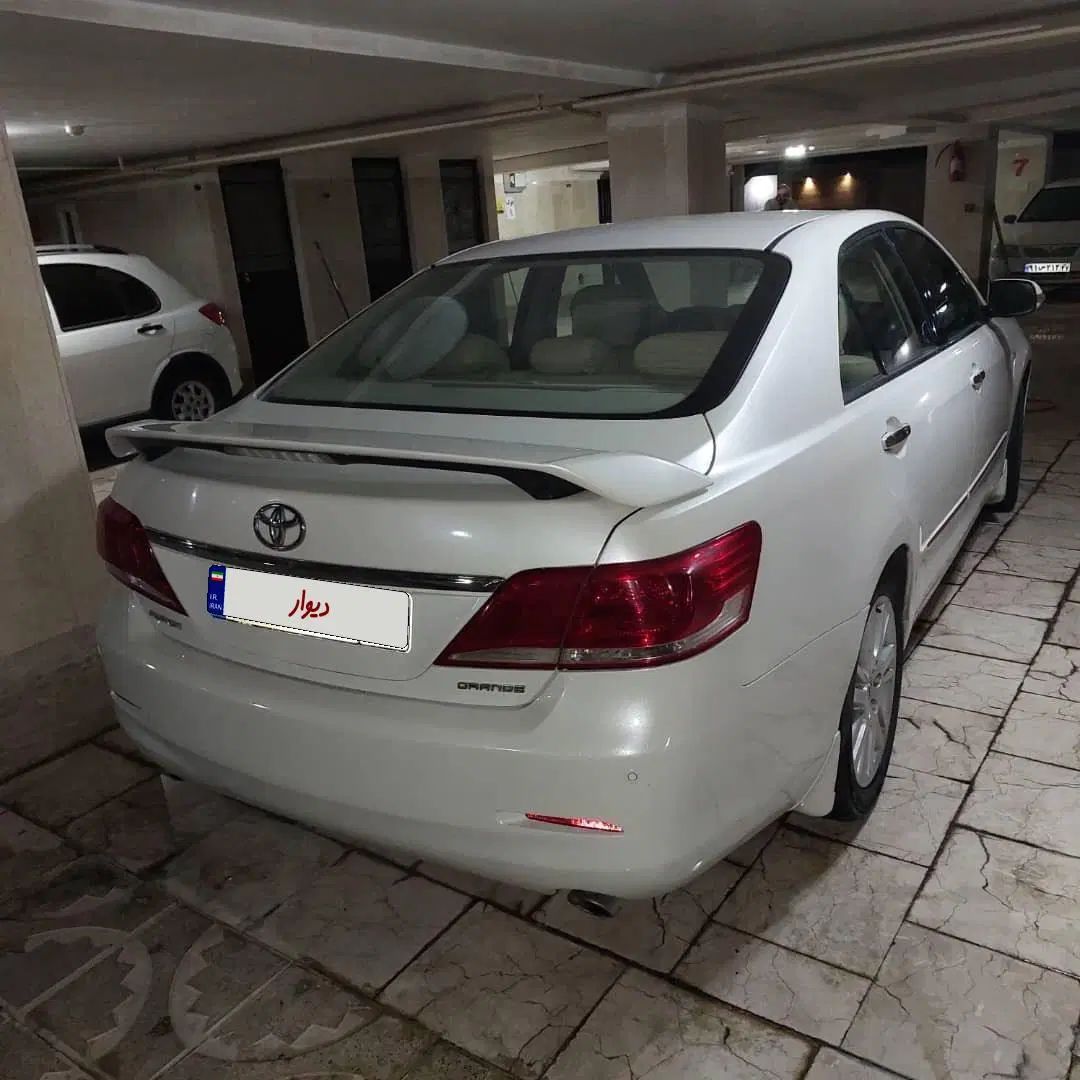 تویوتا آریون XV40 - 2010