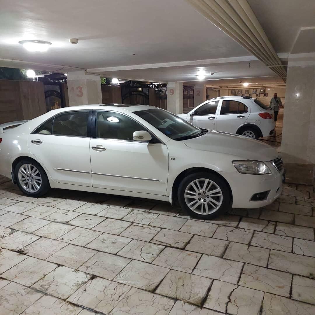 تویوتا آریون XV40 - 2010