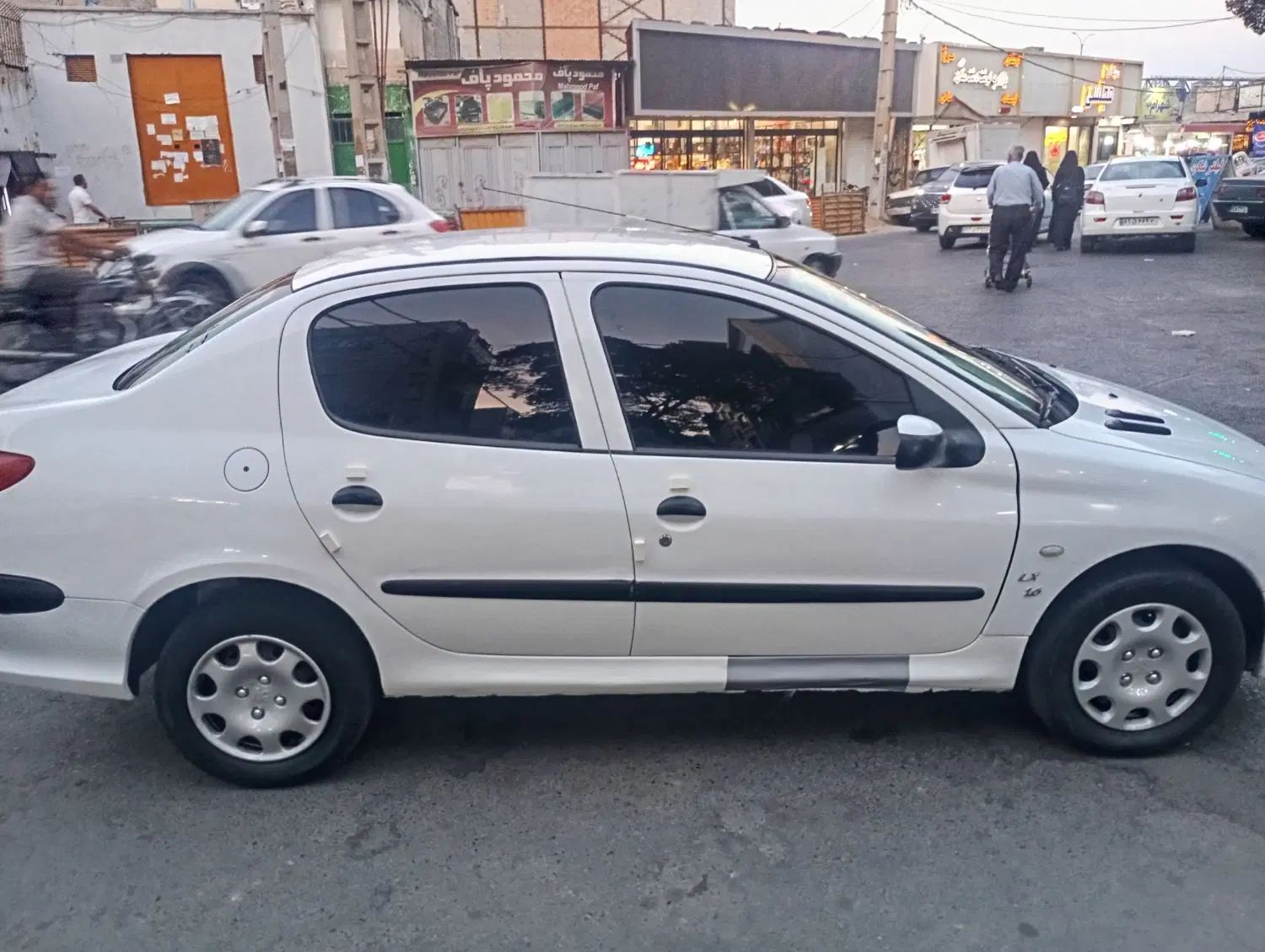 پژو ۲۰۶ صندوق دار v8 - 1395