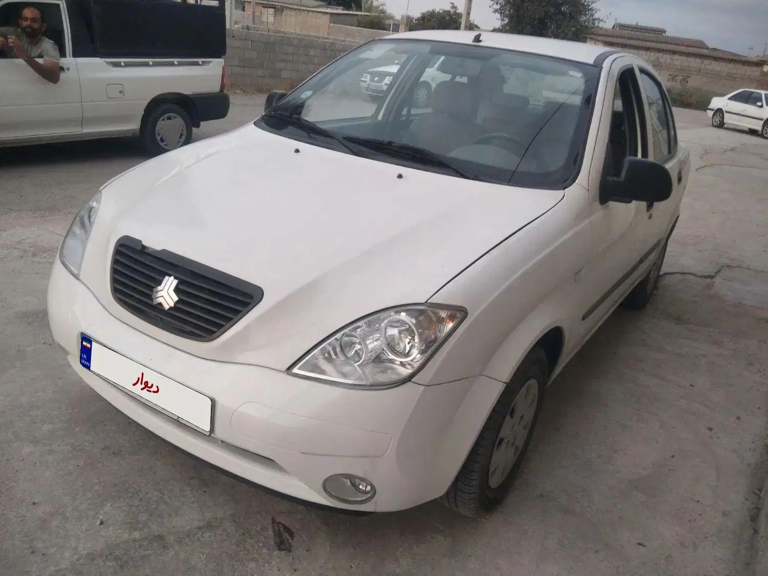 تیبا صندوق دار SX - 1400