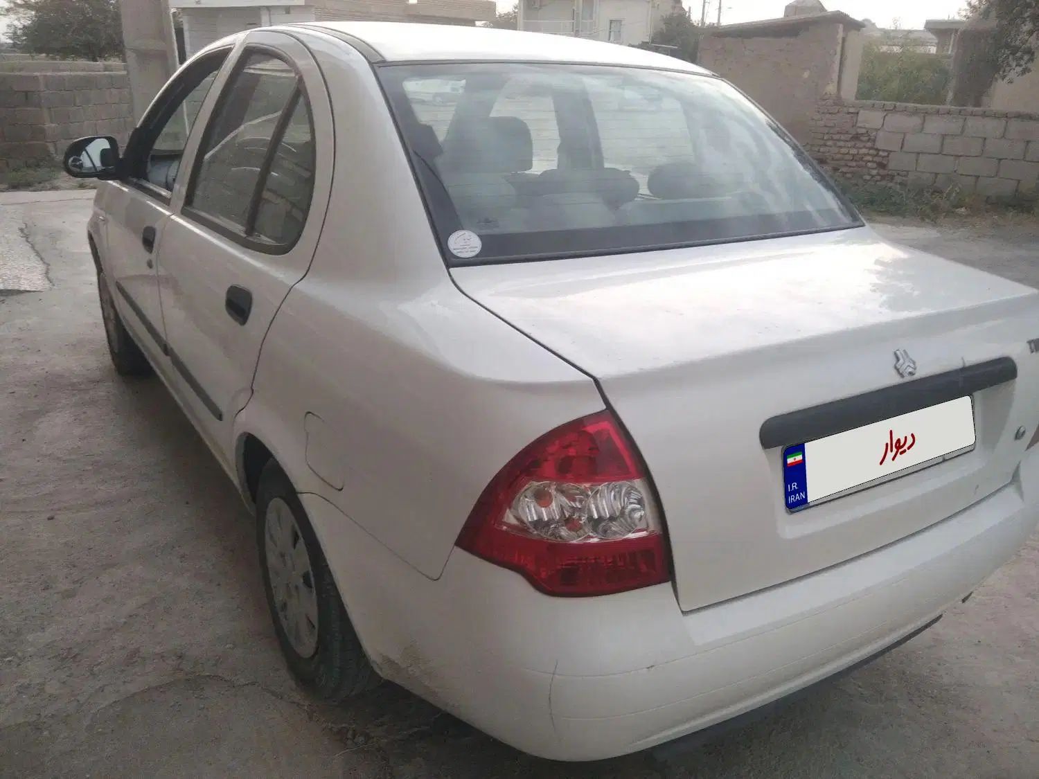 تیبا صندوق دار SX - 1400