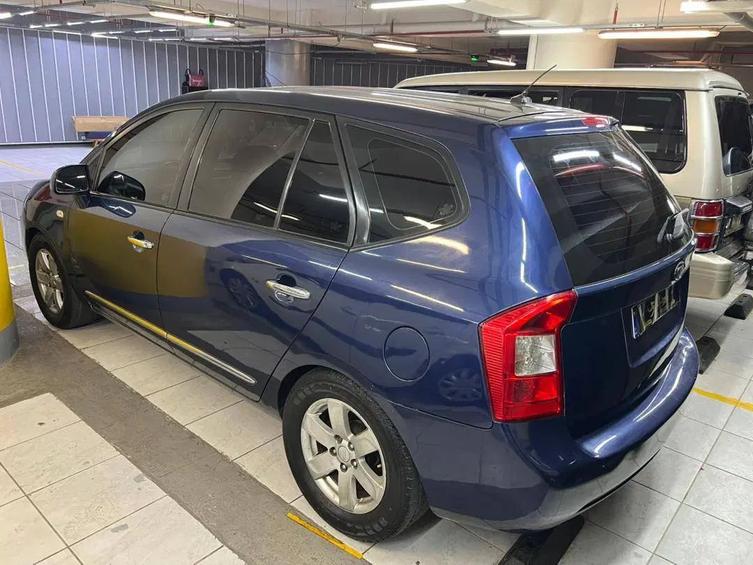 کیا کارنز فول UN - 2008
