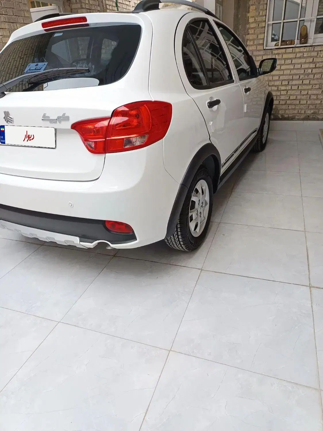 کوییک R دنده‌ای - 1403