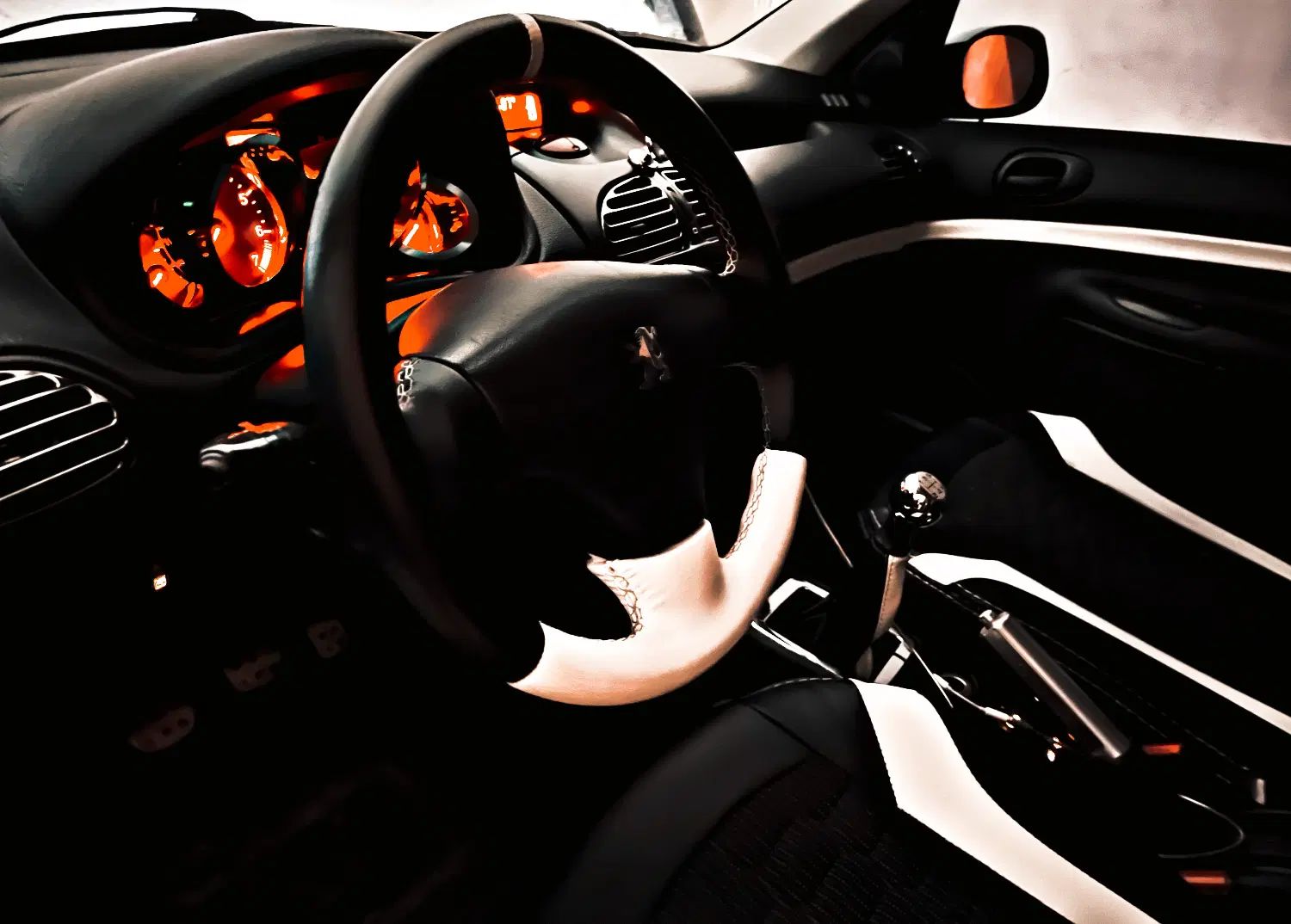 پژو ۲۰۶ صندوق دار v8 - 1392