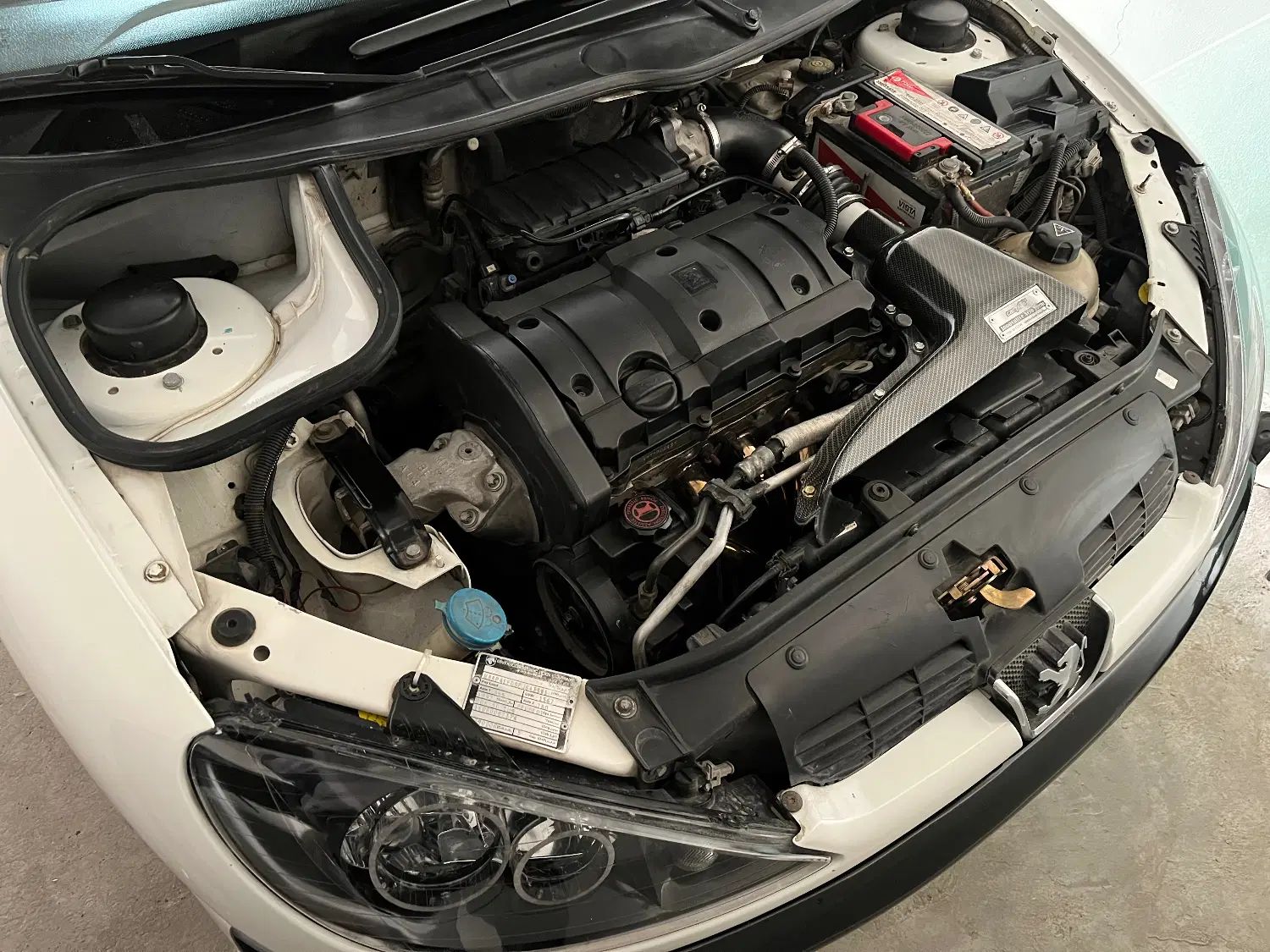 پژو ۲۰۶ صندوق دار v8 - 1392