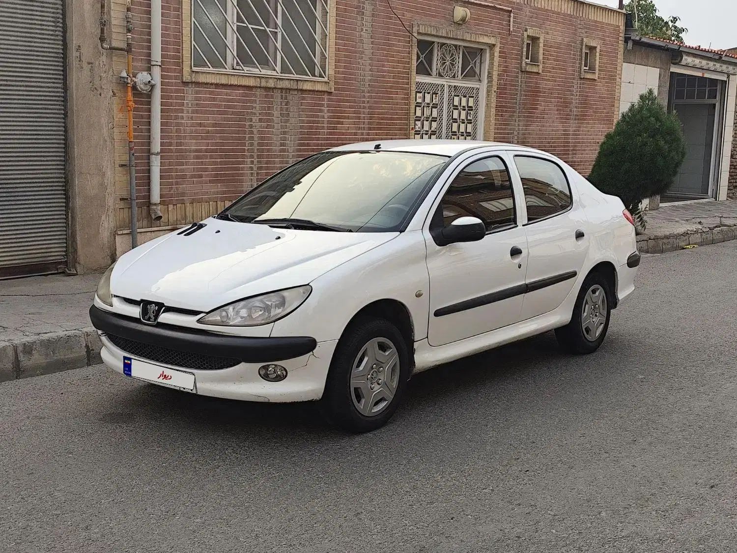 پژو ۲۰۶ صندوق دار v8 - 1389