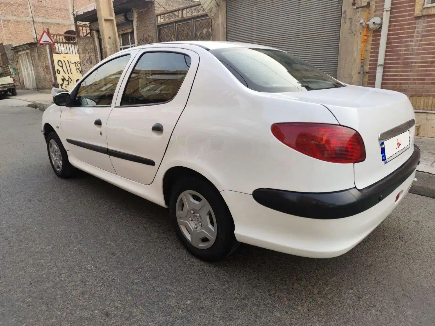 پژو ۲۰۶ صندوق دار v8 - 1389
