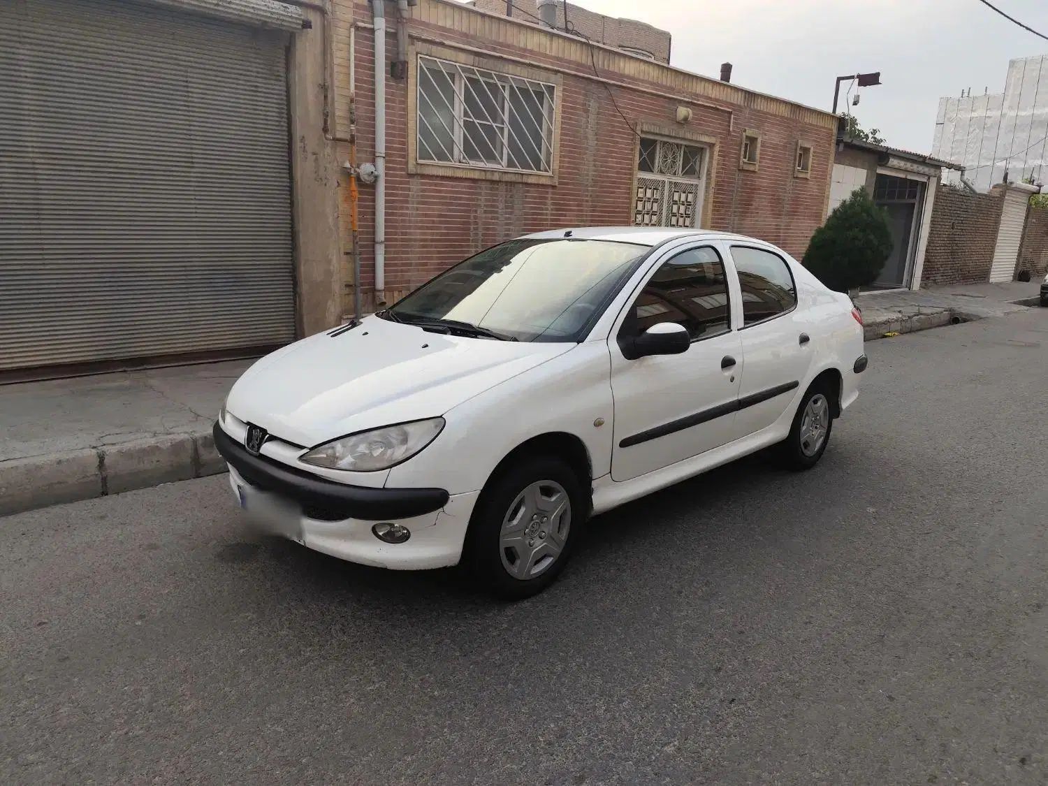 پژو ۲۰۶ صندوق دار v8 - 1389