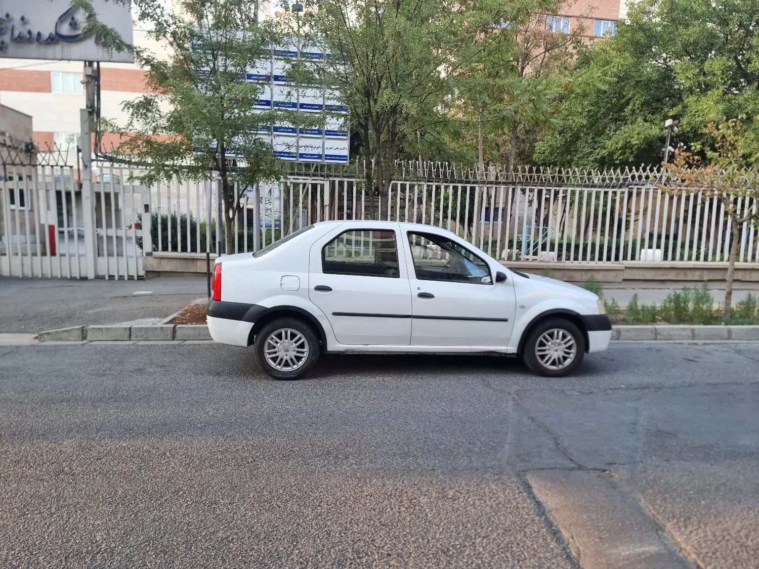 رنو تندر 90 E2 - 1396