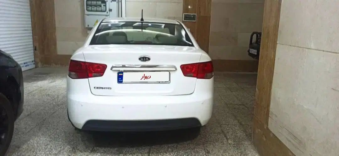 کیا سراتو 2.0 لیتر اتوماتیک GT لاین - 2015