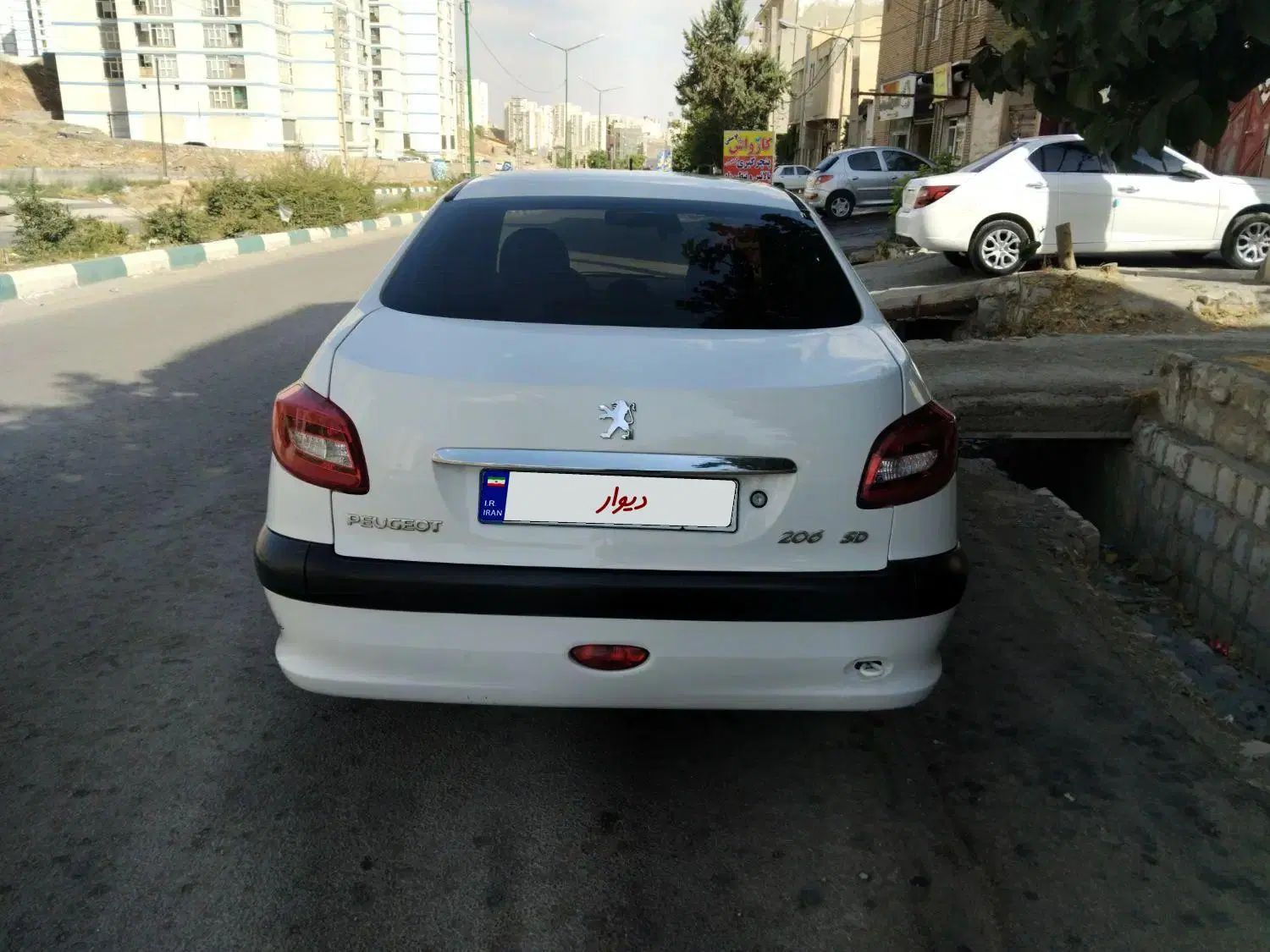 پژو ۲۰۶ صندوق دار v8 - 1395