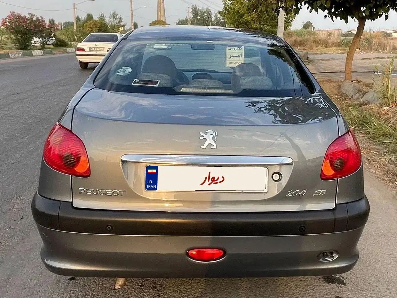 پژو ۲۰۶ صندوق دار v8 - 1396