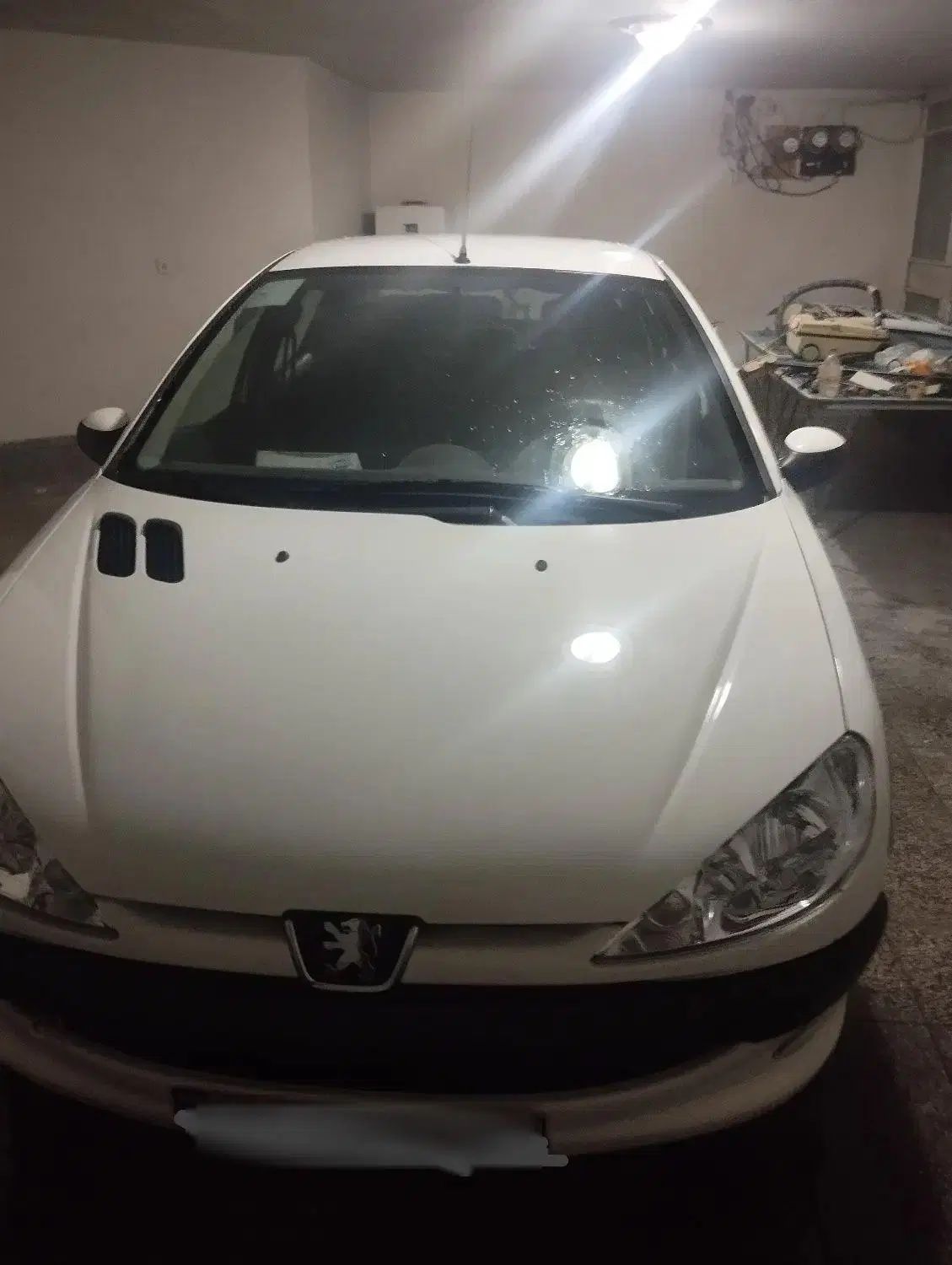 پژو ۲۰۶ صندوق دار v8 - 1397