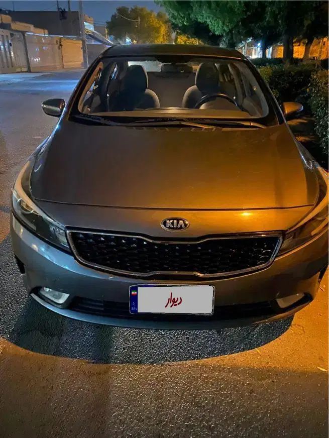 کیا سراتو 2.0 لیتر اتوماتیک GT لاین - 2017