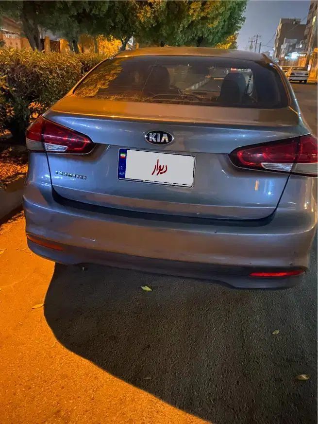 کیا سراتو 2.0 لیتر اتوماتیک GT لاین - 2017